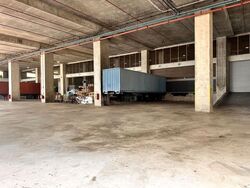 Gul Way (D22), Warehouse #632853191